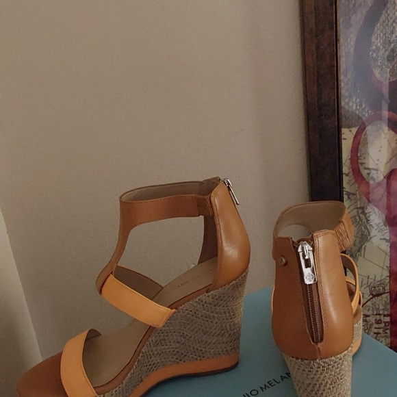 Wedges - Picture 5 of 5